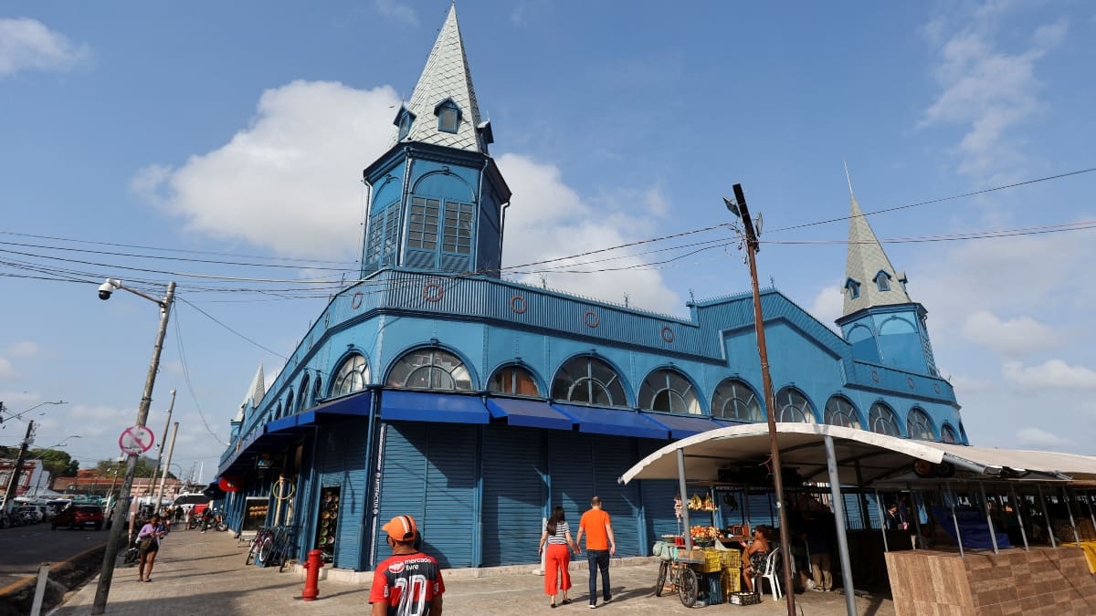 COP30 talks in crisis as oil-producing nations block reference to fossil fuel phaseout in final deal