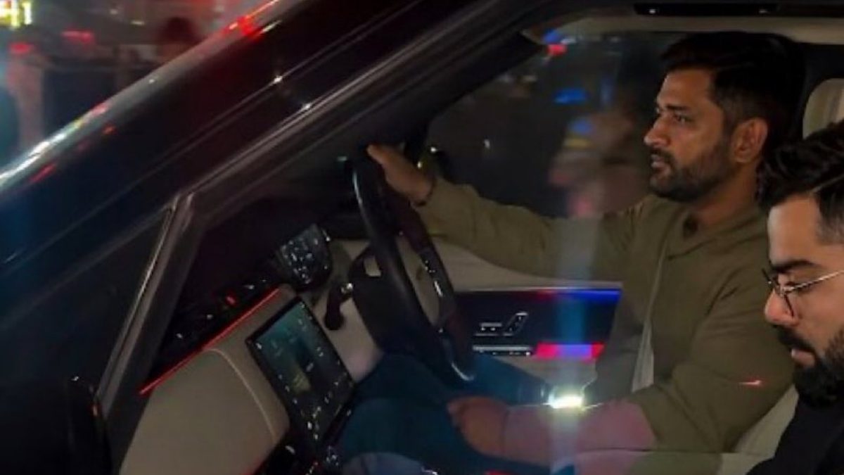 MS Dhoni drove Virat Kohli back to Team India hotel after a dinner get-together at his Ranchi home. Image: @CricCrazyJohns/X MS Dhoni drove Virat Kohli back to Team India hotel after a dinner get-together at his Ranchi home. Image: @CricCrazyJohns/X