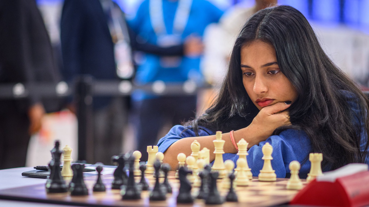Divya Deshmukh off to jittery start in FIDE World Cup, faces uphill task to avoid first-round exit Divya Deshmukh off to jittery start in FIDE World Cup, faces uphill task to avoid first-round exit