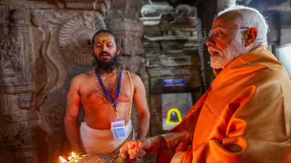 FirstUp: PM in Ayodhya for Ram temple flag-hoisting event and other news today FirstUp: PM in Ayodhya for Ram temple flag-hoisting event and other news today