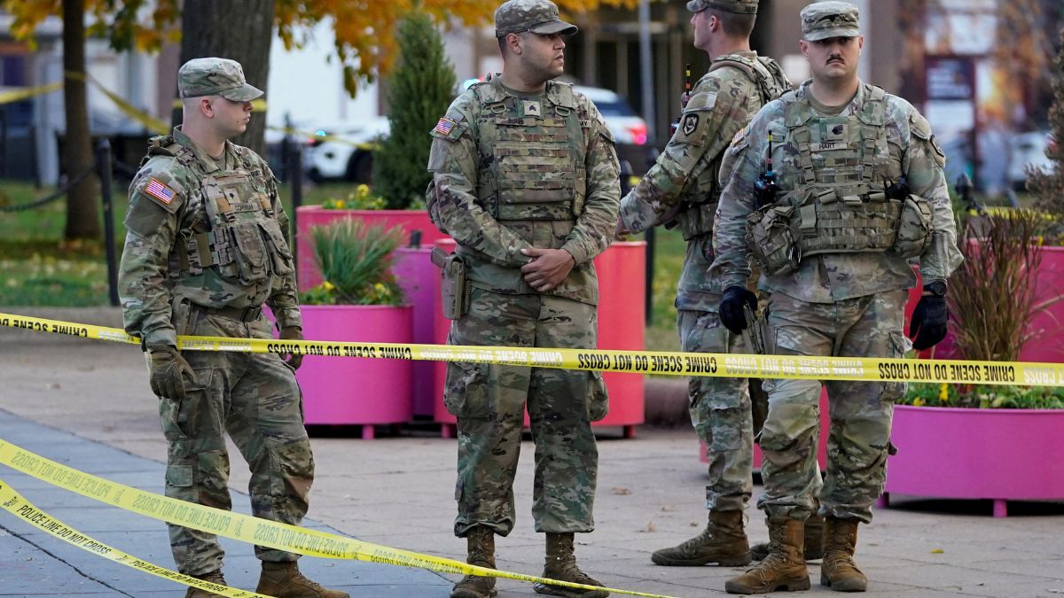 National Guard members stand in a cordoned-off area after two National Guard members were shot near the White House in Washington, DC, US, on November 26, 2025. (Photo: Nathan Howard/Reuters) National Guard members stand in a cordoned-off area after two National Guard members were shot near the White House in Washington, DC, US, on November 26, 2025. (Photo: Nathan Howard/Reuters)