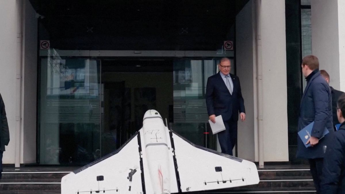 Moldova summons Russian envoy over ‘unacceptable’ airspace violation Moldova summons Russian envoy over ‘unacceptable’ airspace violation