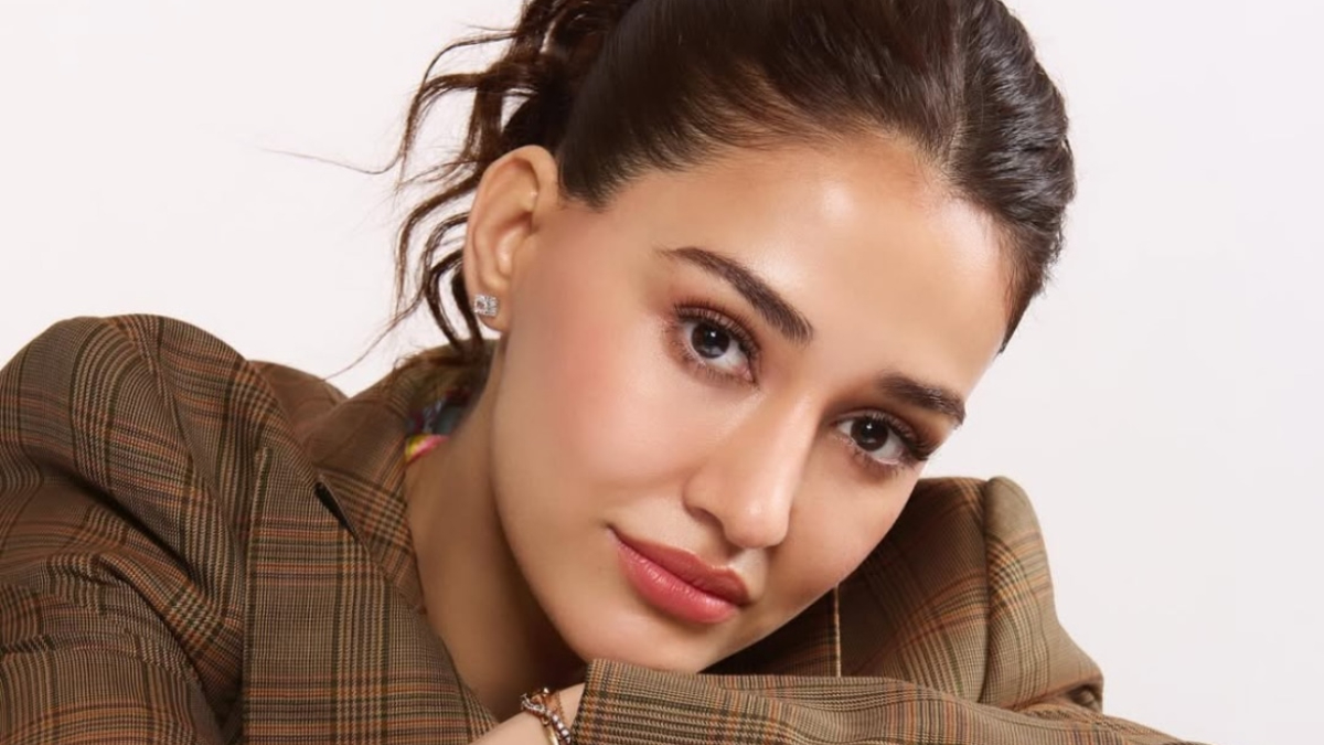 Actress Disha Patani's father granted weapons license by Bareilly administration after gunshots fired at her residence in September this year Actress Disha Patani's father granted weapons license by Bareilly administration after gunshots fired at her residence in September this year