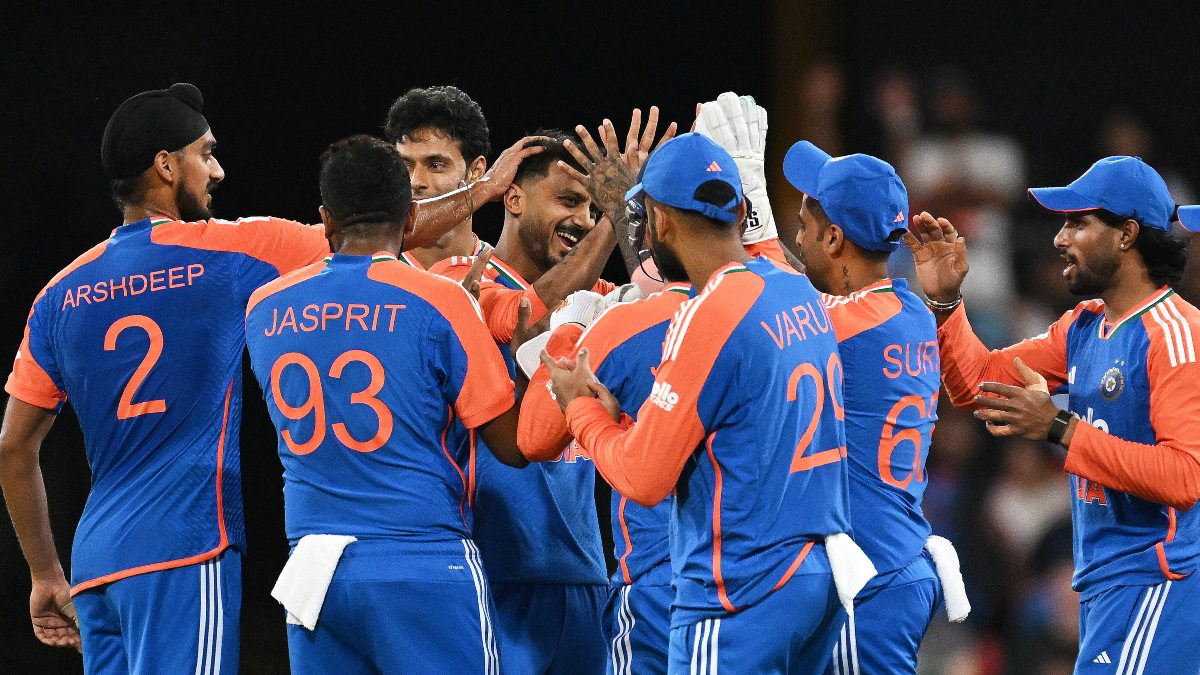 Australia vs India LIVE Score 4th T20 at Queensland: Bumrah taken for 11 in 16th over Australia vs India LIVE Score 4th T20 at Queensland: Bumrah taken for 11 in 16th over