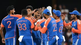 Australia vs India LIVE Score 4th T20 at Queensland: Sundar gets two in two as IND set for big win