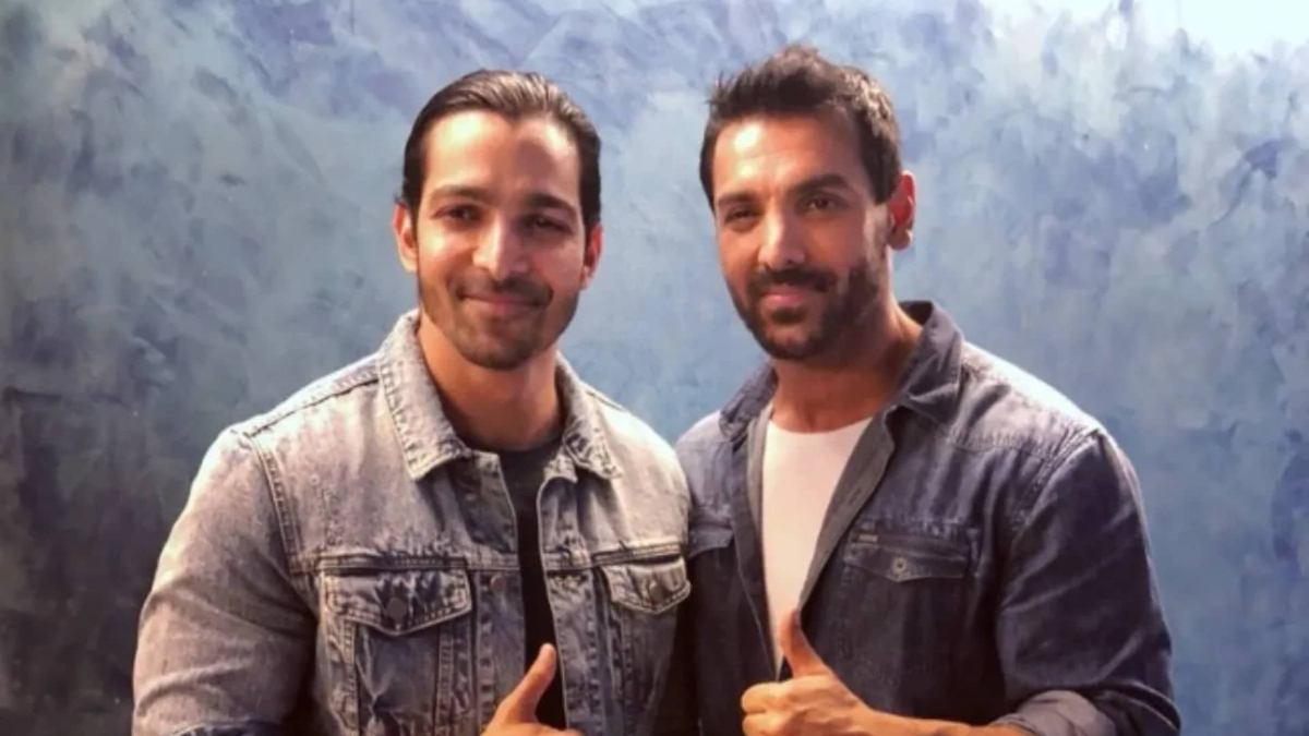 Amid 'Ek Deewane ki Deewaniyat' success, Harshvardhan Rane signs John Abraham's 'Force 3'; to be paid Rs 15 crore: Report Amid 'Ek Deewane ki Deewaniyat' success, Harshvardhan Rane signs John Abraham's 'Force 3'; to be paid Rs 15 crore: Report