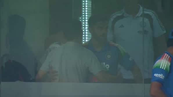 Virat Kohli shares hug with Gautam Gambhir in dressing room after 52nd century