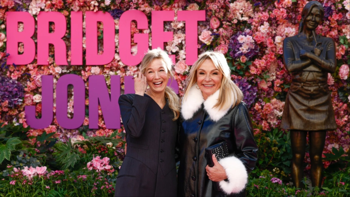 New statue of Bridget Jones joins Harry Potter, Mary Poppins and Paddington in London’s Leicester Square New statue of Bridget Jones joins Harry Potter, Mary Poppins and Paddington in London’s Leicester Square