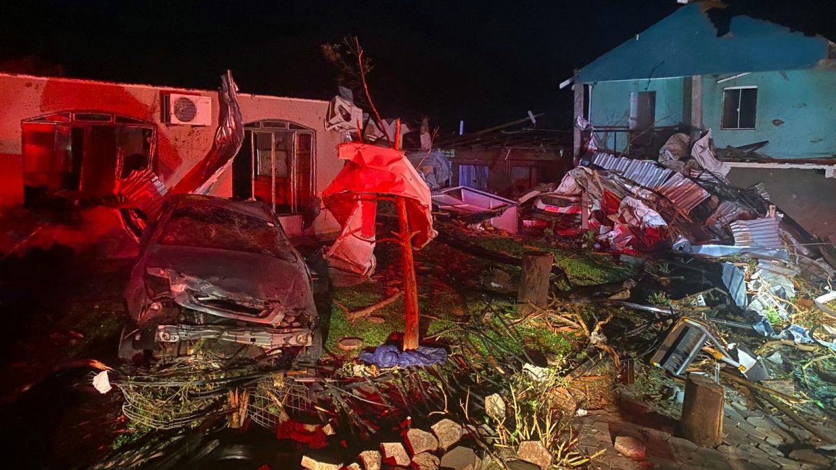 Six dead, over 400 injured as powerful tornado devastates southern Brazil town Six dead, over 400 injured as powerful tornado devastates southern Brazil town