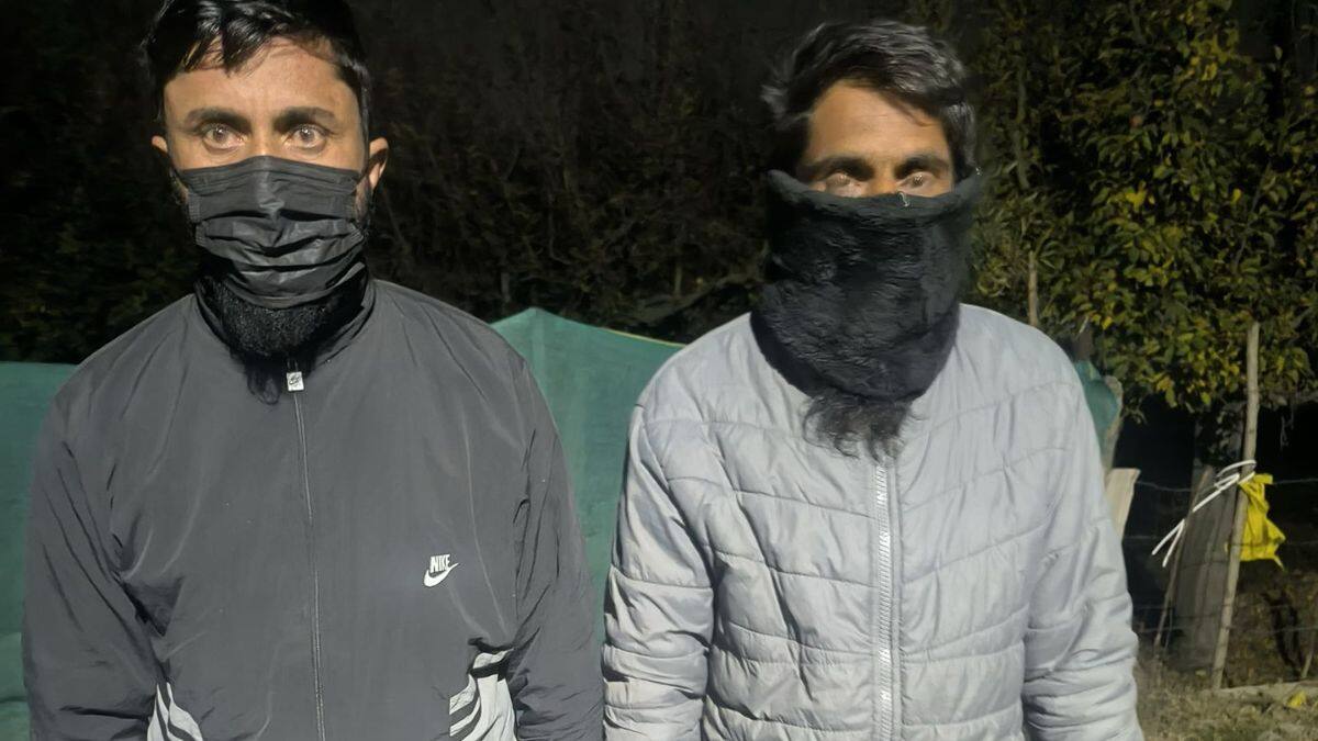 J&K Police Arrest Two Hybrid Terrorists in Sopore; Arms, Ammunition Recovered