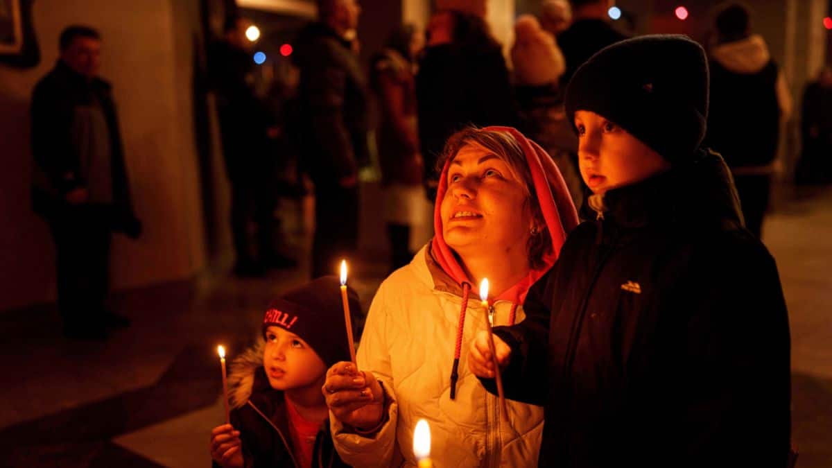 US peace plan triggers fear and fury in war-torn Ukraine – Firstpost