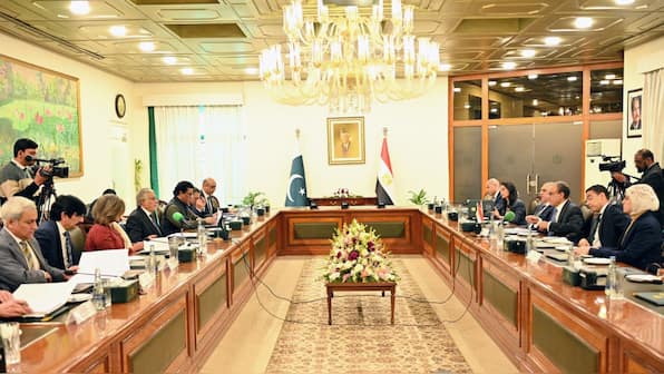 Pakistan, Egypt agree to boost economic and defence ties after years of stagnation