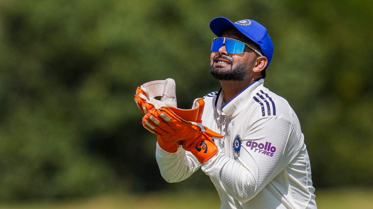 Vice-captain Rishabh Pant, pacer Akash Deep included as BCCI unveils India squad for South Africa Tests Vice-captain Rishabh Pant, pacer Akash Deep included as BCCI unveils India squad for South Africa Tests