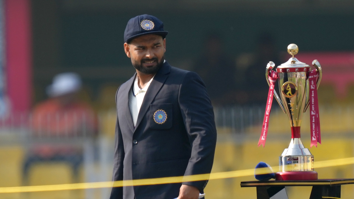 Learning on the job: Not all gloom and doom in Guwahati as Pant shows promise as Test leader in Gill’s absence Learning on the job: Not all gloom and doom in Guwahati as Pant shows promise as Test leader in Gill’s absence