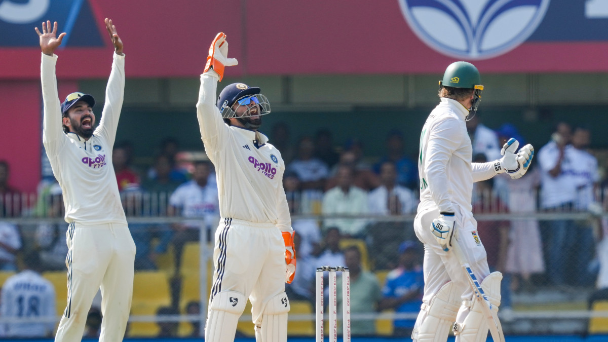 India vs South Africa Live Score, 2nd Test Day 1: Proteas openers depart on either side of tea after solid start India vs South Africa Live Score, 2nd Test Day 1: Proteas openers depart on either side of tea after solid start
