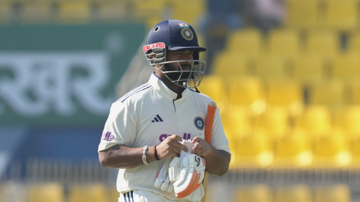 Pant faces ire of Indian cricket fans after failing to mount rescue against South Africa in Guwahati: 'Blind slogger' Pant faces ire of Indian cricket fans after failing to mount rescue against South Africa in Guwahati: 'Blind slogger'