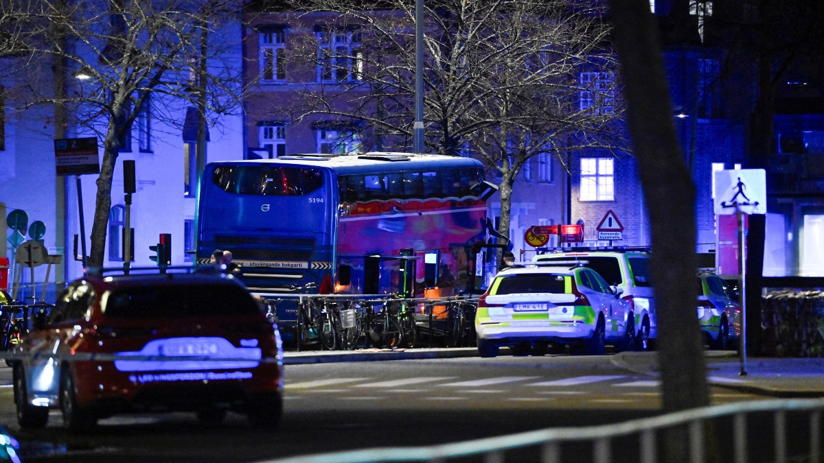 Several killed as bus crashes into stop in Stockholm, police say no indication of attack Several killed as bus crashes into stop in Stockholm, police say no indication of attack