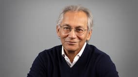 BBC chair Samir Shah apologises for ‘error of judgment’ over Trump speech edit following top resignations