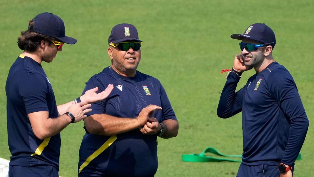 Why Shukri Conrad’s ‘we wanted India to grovel’ comment has sparked a ‘racism’ controversy Why Shukri Conrad’s ‘we wanted India to grovel’ comment has sparked a ‘racism’ controversy