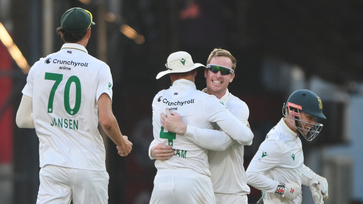 India vs South Africa Live Score 2nd Test Day 5: Kuldeep and Jurel depart, Proteas six wickets away from 2-0 sweep India vs South Africa Live Score 2nd Test Day 5: Kuldeep and Jurel depart, Proteas six wickets away from 2-0 sweep