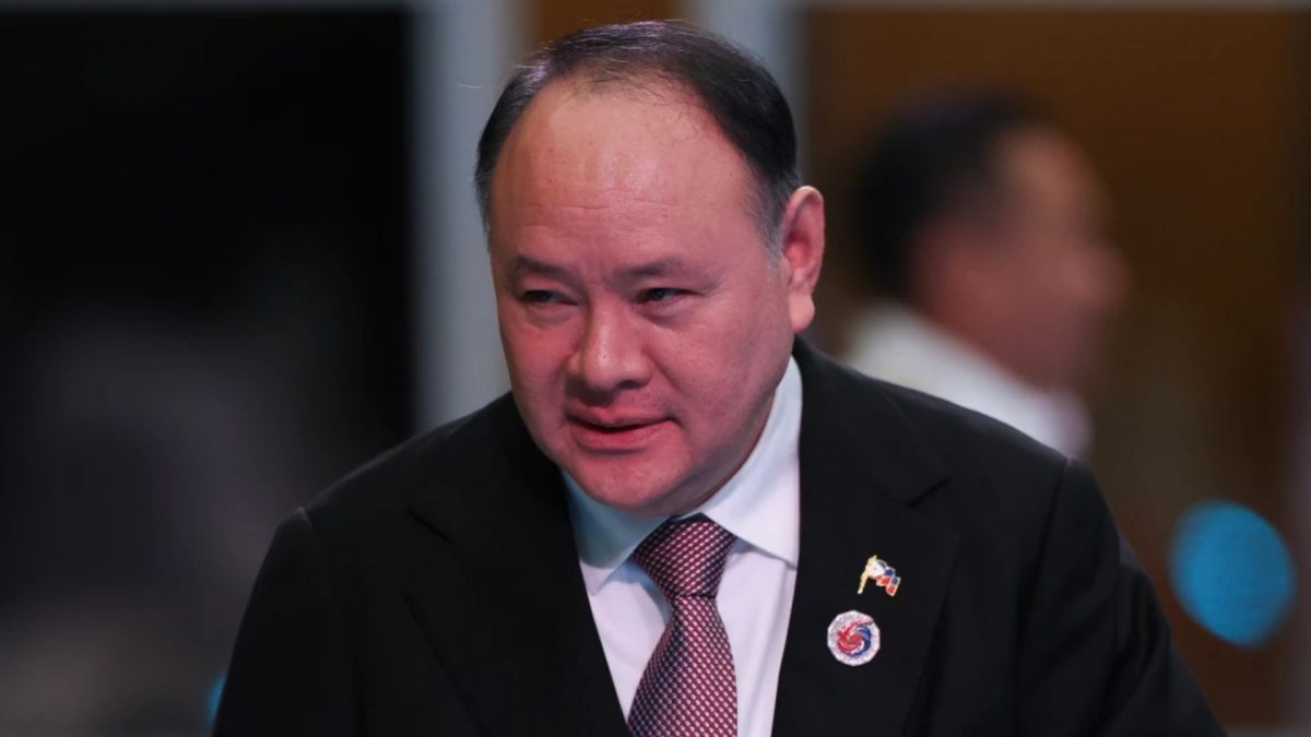 Philippines, Canada ink defence pact to counter China Philippines, Canada ink defence pact to counter China