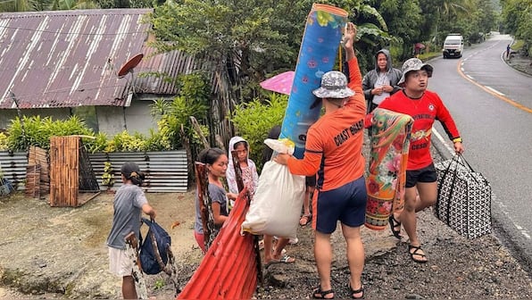 Two dead, thousands stranded as Kalmaegi wreaks havoc across Philippines
