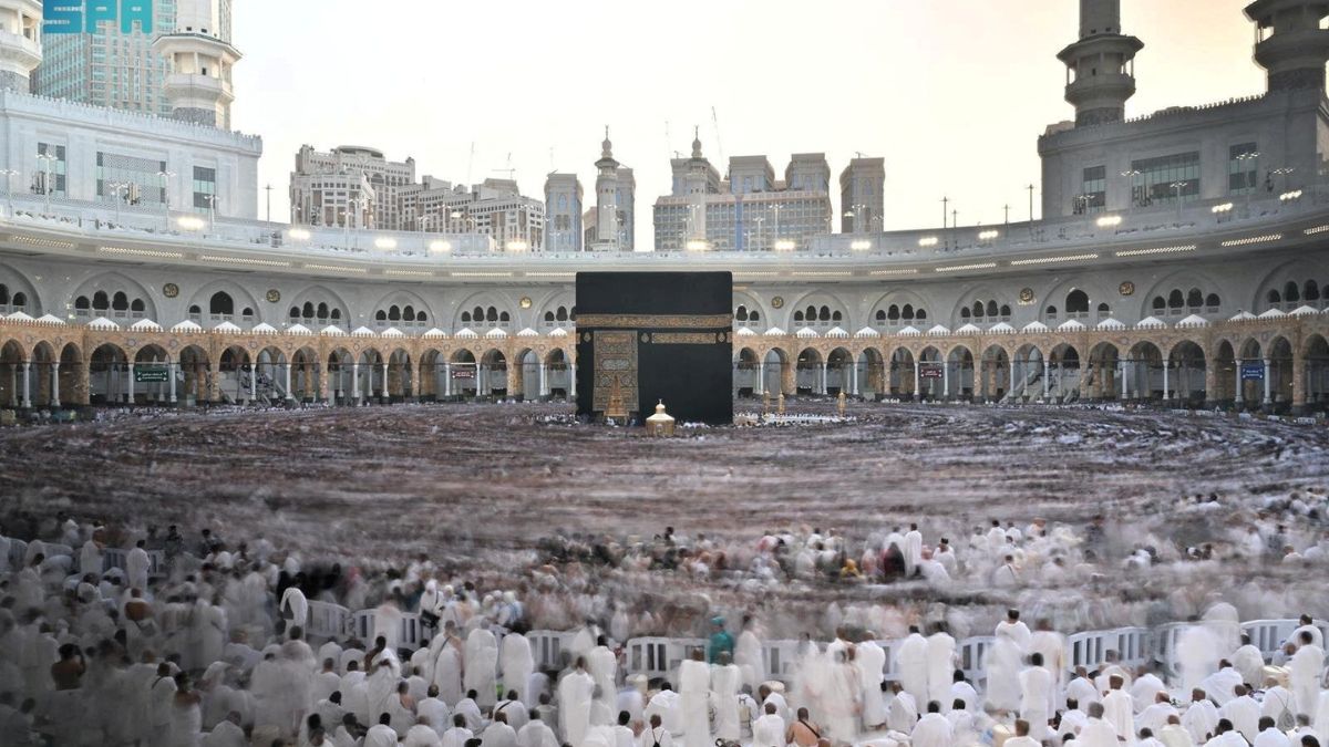 Muslims perform Umrah on the 27th day of the holy month of Ramadan in the Grand Mosque in the holy city of Mecca, Saudi Arabia, March 27, 2025. File Photo/Reuters Muslims perform Umrah on the 27th day of the holy month of Ramadan in the Grand Mosque in the holy city of Mecca, Saudi Arabia, March 27, 2025. File Photo/Reuters