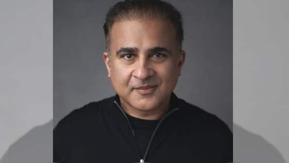 Who is Vik Bajaj, co-founder of Jeff Bezos’s AI startup Project Prometheus?