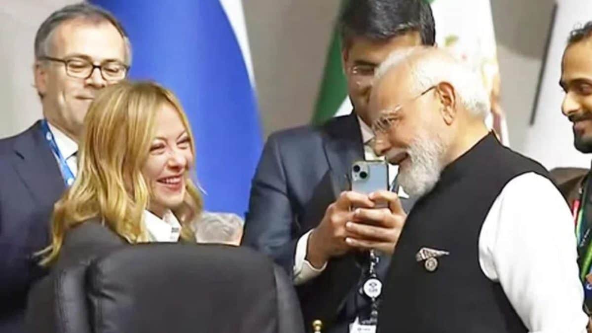 WATCH: PM Modi holds candid talks with Meloni, meets global leaders as G20 Johannesburg summit opens WATCH: PM Modi holds candid talks with Meloni, meets global leaders as G20 Johannesburg summit opens