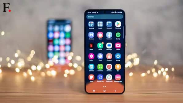 Best phones under Rs 50,000 (Nov 2025): Realme GT 7 Pro, Samsung Galaxy S24 5G to Google Pixel 9a