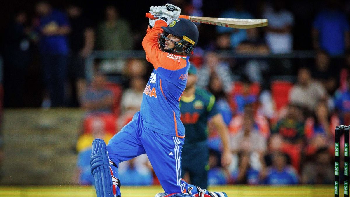 Australia vs India LIVE SCORE 5th T20 at Brisbane: Bad weather stops play at The Gabba Australia vs India LIVE SCORE 5th T20 at Brisbane: Bad weather stops play at The Gabba