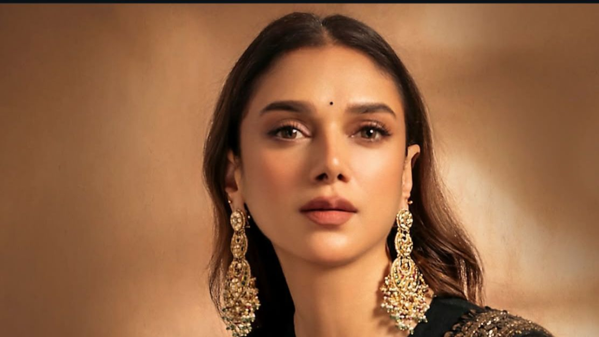 Actress Aditi Rao Hydari opens up on her fitness regime at 37: 'I really think it completely changes your life and...' Actress Aditi Rao Hydari opens up on her fitness regime at 37: 'I really think it completely changes your life and...'