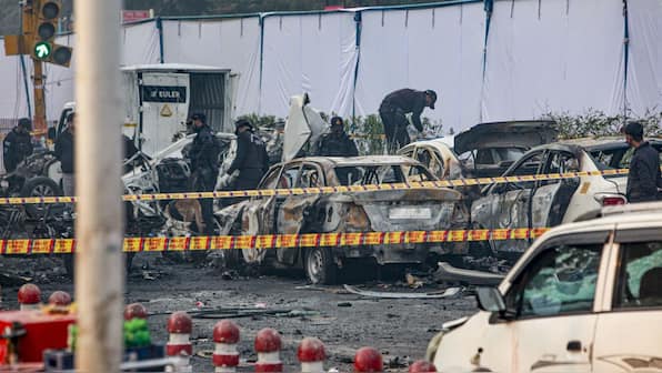 Delhi Blast Probe Live Updates: Amit Shah reviews Red Fort explosion probe, NIA leads investigation