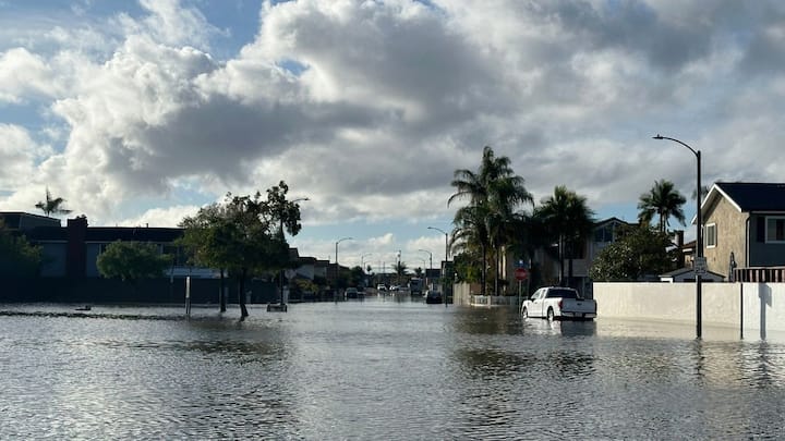 Torrential rains return to Southern California, prompting fresh flash flood warnings