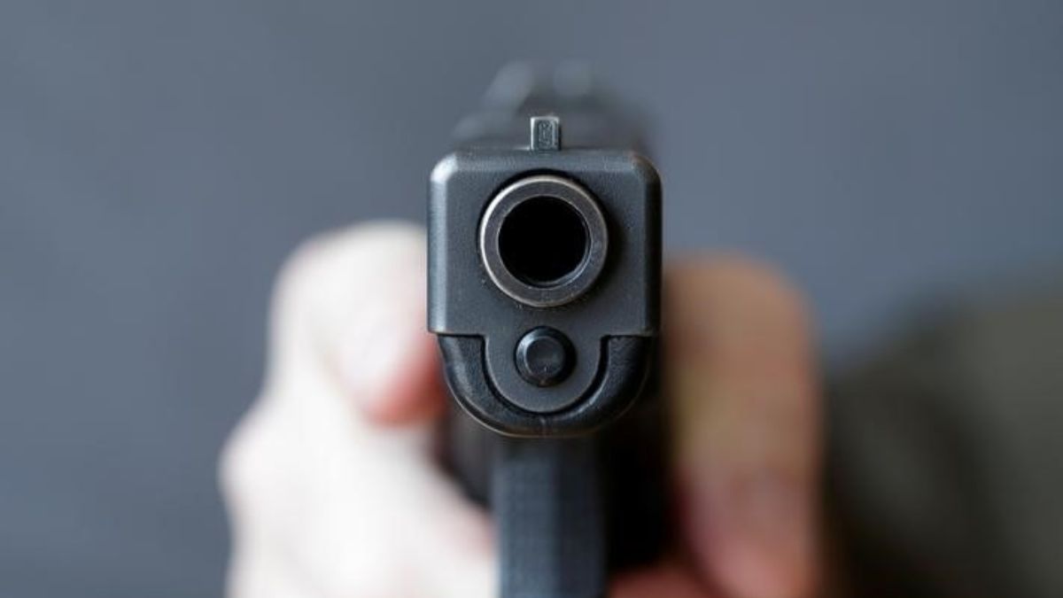 42-year-old Ohio man guns down his 7-month-old and stepson, then kills himself 42-year-old Ohio man guns down his 7-month-old and stepson, then kills himself