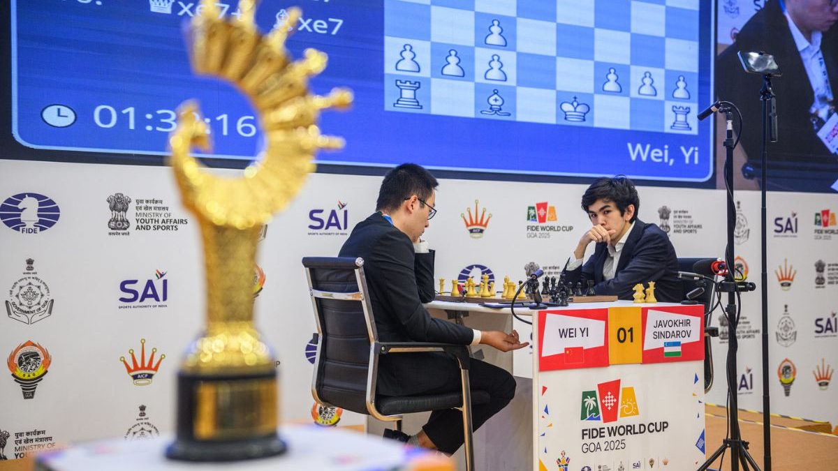 Chess World Cup 2025: Wei-Sindarov final goes into tiebreak; Esipenko beats Yakubboev to seal Candidates spot Chess World Cup 2025: Wei-Sindarov final goes into tiebreak; Esipenko beats Yakubboev to seal Candidates spot