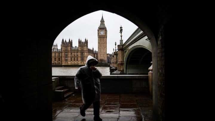 How China is using LinkedIn ‘headhunters’ to spy on British lawmakers How China is using LinkedIn ‘headhunters’ to spy on British lawmakers