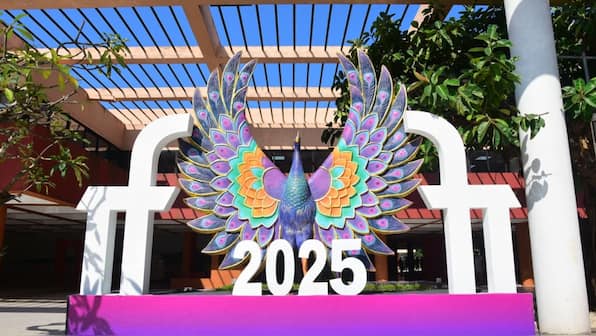 IFFI Festival 2025 kicks off in Goa with dazzling parade, India's cultural display