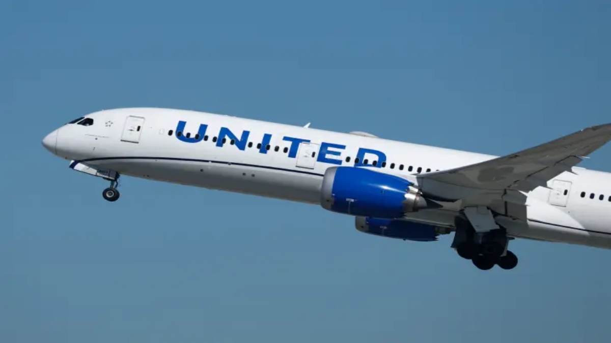 2 planes collide in New York as US airlines struggle with harsh weather & staffing issues amid govt shutdown 2 planes collide in New York as US airlines struggle with harsh weather & staffing issues amid govt shutdown