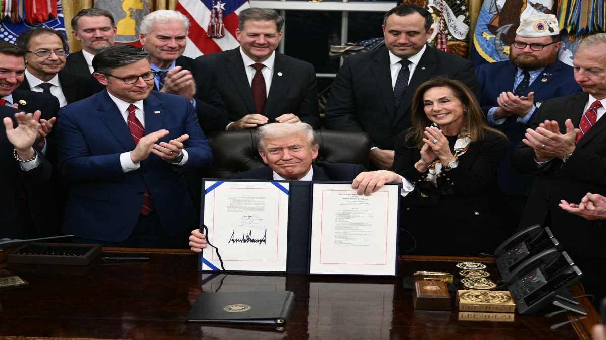 Trump formally signs controversial funding bill to end historic government shutdown Trump formally signs controversial funding bill to end historic government shutdown