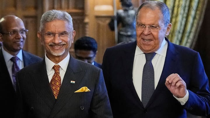 FirstUp: Jaishankar in Moscow, verdict in Sheikh Hasina's trial... Top news today