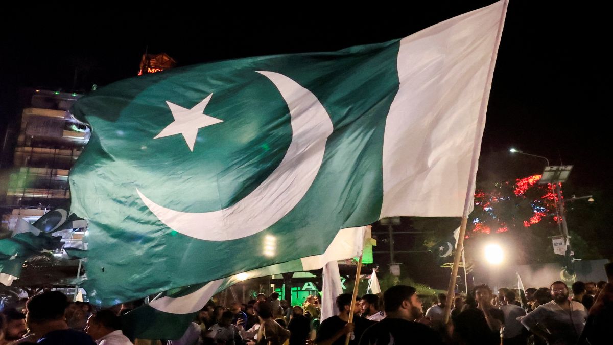 Opposition parties across Pakistan have voiced their opposition to the 27th Amednment, and called for nationwide protests. Representational image/Reuters Opposition parties across Pakistan have voiced their opposition to the 27th Amednment, and called for nationwide protests. Representational image/Reuters