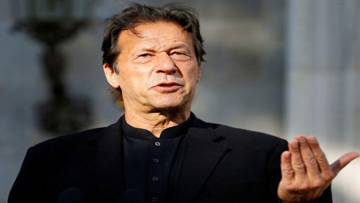Pakistan: PTI's Imran Khan in 'good health' after eye surgery