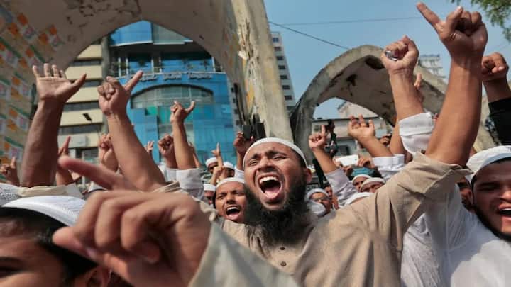 Bangladesh follows Pakistan template, targeting Ahmadiyyas after Hindus Bangladesh follows Pakistan template, targeting Ahmadiyyas after Hindus