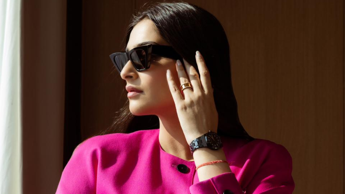 Sonam Kapoor announces second pregnancy in a stunning Princess Diana–inspired pink suit Sonam Kapoor announces second pregnancy in a stunning Princess Diana–inspired pink suit