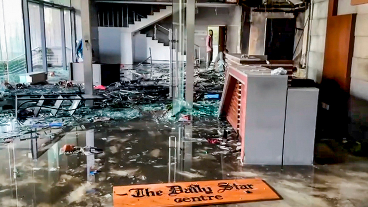 Newspaper offices attacked, Indian Mission officer targeted: How Bangladesh protests spiralled Newspaper offices attacked, Indian Mission officer targeted: How Bangladesh protests spiralled