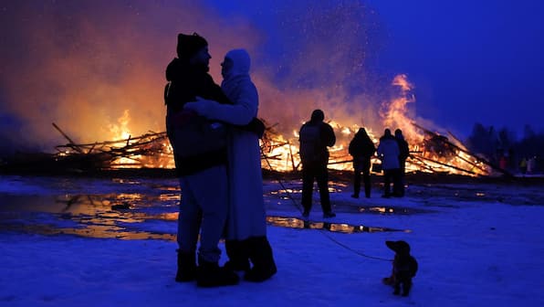 Love in Winter: Welcome to cuffing season, when everyone wants a partner