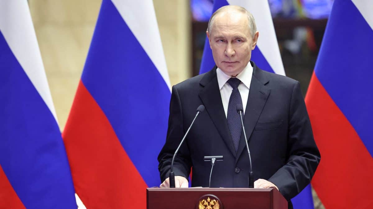 FirstUp: Putin to hold annual presser, deadline to release Epstein files today... The big news