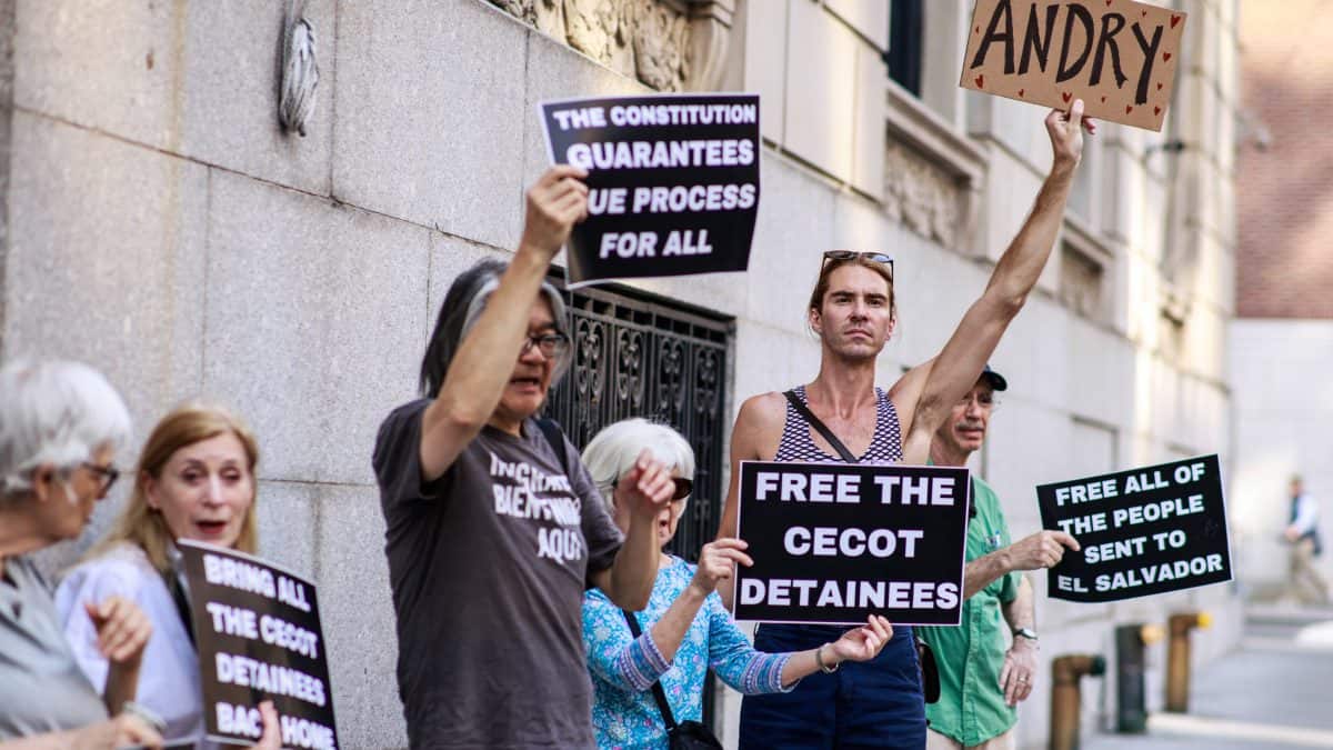 Why CBS pulled a ‘60 Minutes’ investigative segment on El Salvador’s notorious prison