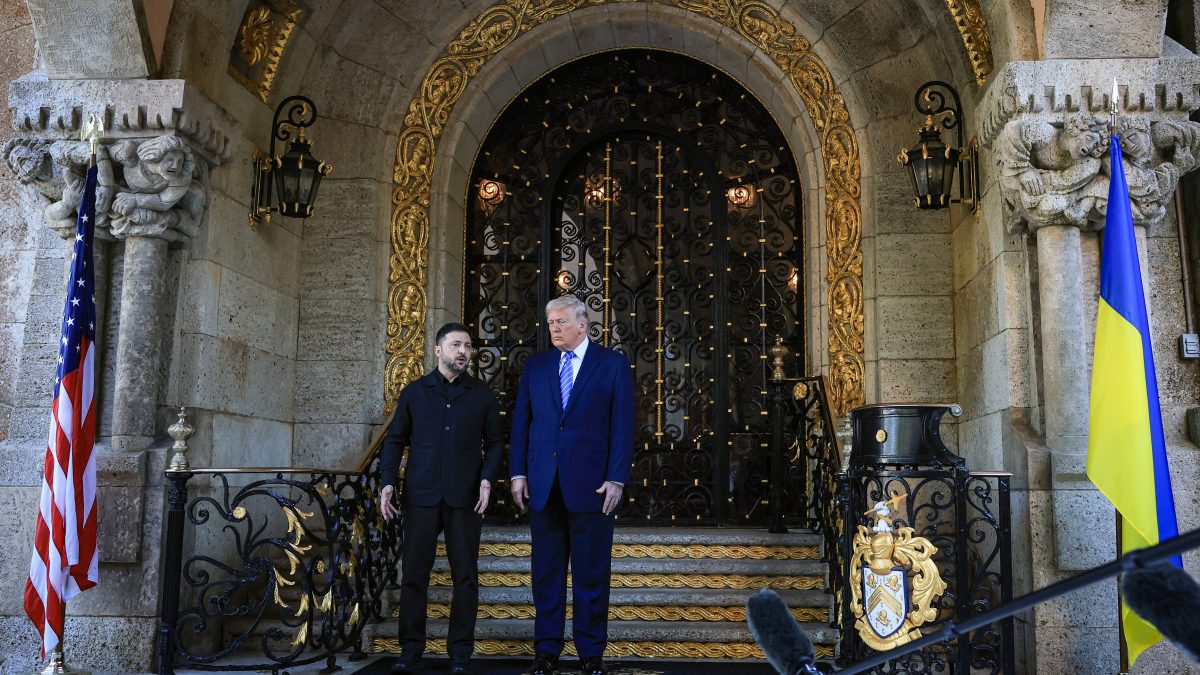 'No deadline, focus is on ending war': Zelenskyy, Trump hold high-stakes Ukraine peace talks in Florida 'No deadline, focus is on ending war': Zelenskyy, Trump hold high-stakes Ukraine peace talks in Florida